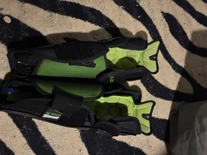 Senior Bauer Supreme One.6 16" Shin Pads (Used)