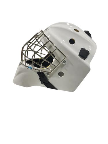 Used CCM AXIS 1.5 Senior Goalie Helmet/Mask White L/XL 11847-S000039627