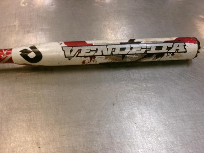 Used Demarini VENDETTA  C6 BB/SB Fastpitch Bat 33" 11339-S000207861