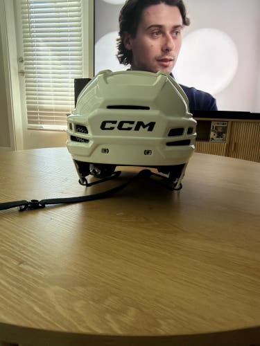 Medium CCM Helmet (Used)