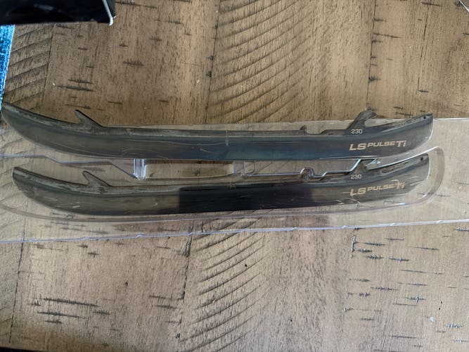 Bauer LS Pulse Ti 230 mm (Used)