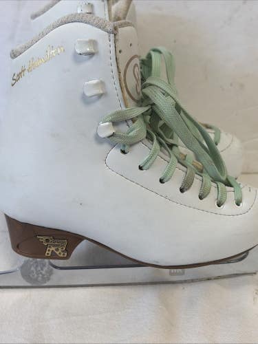 Junior Youth Size 13 Roces Figure Ice Skates. MK Sheffield Blades