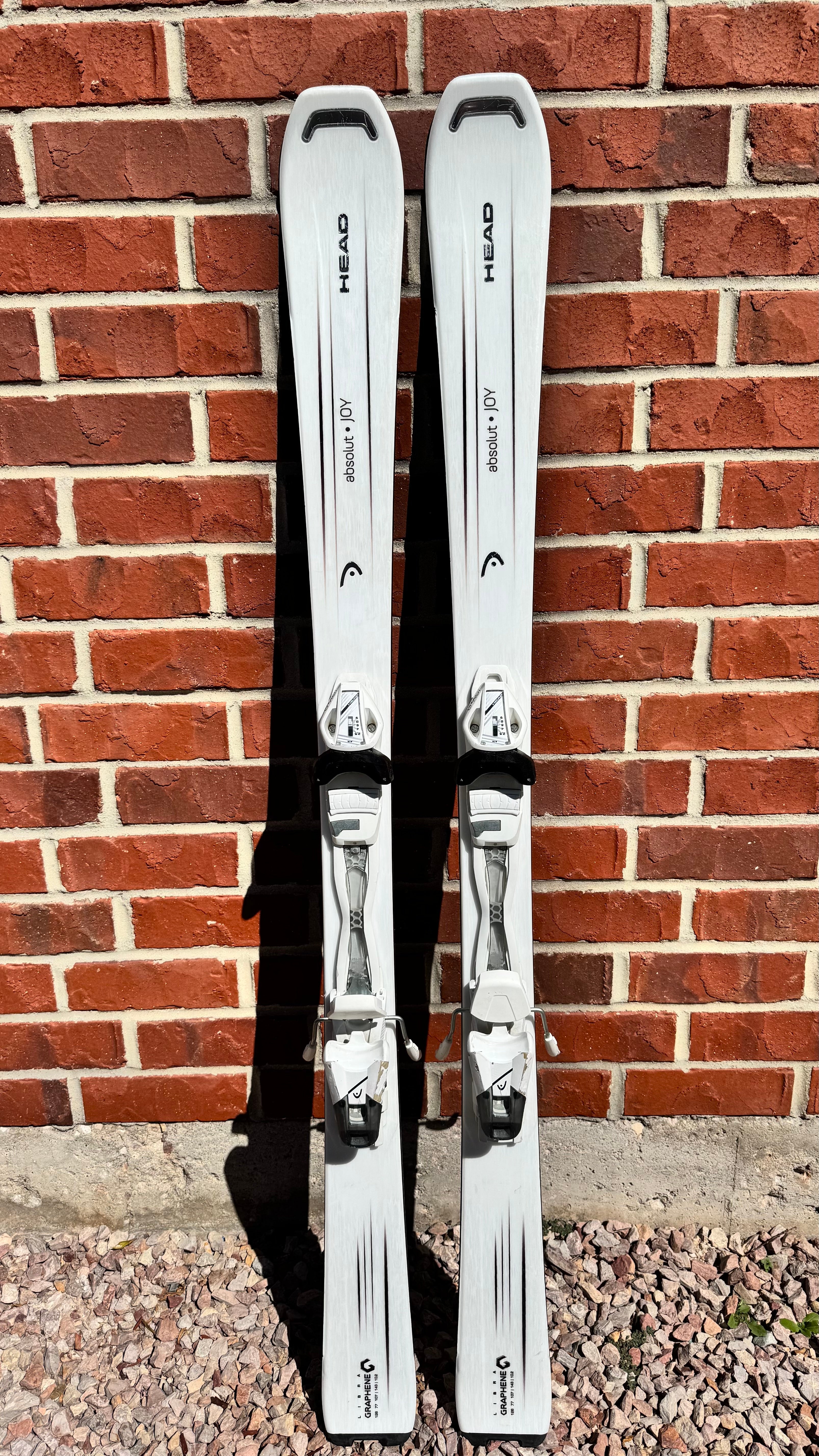 Complete Women's Ski Package: 143cm Head Skis + Apex Boots (Size 4