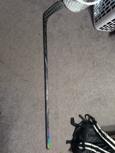 Senior Bauer Nexus Tracer Right Handed Hockey Stick P28 70 Flex (New)
