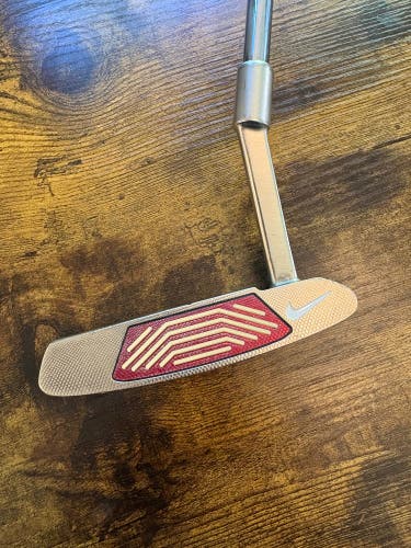 Nike Method Core MC1i Right Handed Putter (Used)