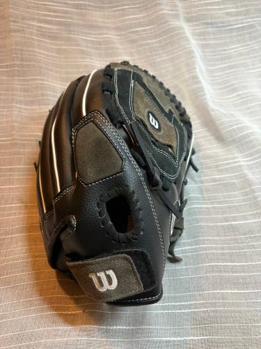 Wilson A350 youth RH Outfield Baseball Glove 12.5" (New)