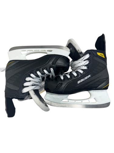 Used Bauer SUPREME 140 Youth Hockey Skate Black Youth 13.0 11835-S000213639