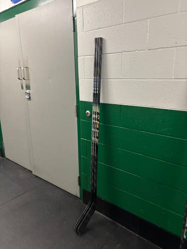 Senior CCM Ribcor Trigger 10 Pro Right Handed Hockey Stick P28M 85 Flex Pro Stock (New)