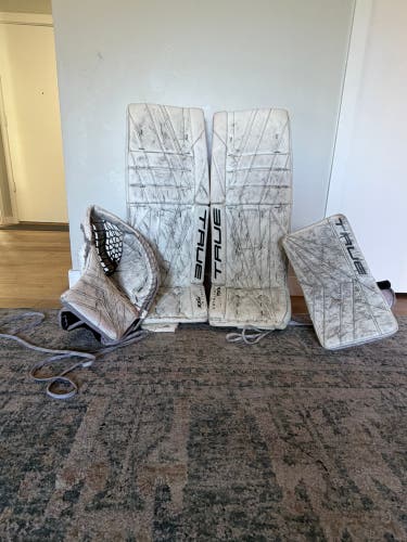 33" True Catalyst Px3 Regular Goalie Full Set (Used)