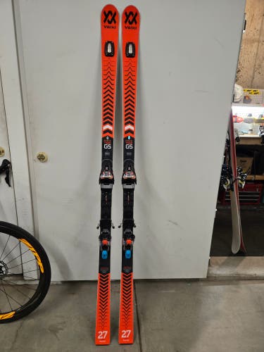 Unisex Racing 188 cm Volkl Racetiger GS Skis With Bindings Max Din 16 (Used)