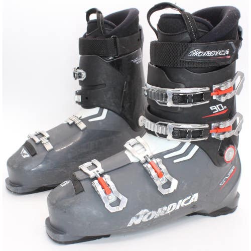 Nordica Cruise 90R Adult Ski Boots - Size 13.5 / Mondo 31.5 Used