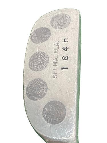 Otey Crisman 164H Putter Selma ALA Hickory RH Some Warp 33.5" Tacki-Mac Grip