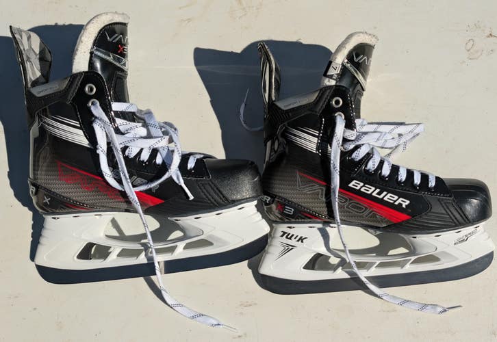 Black/White Bauer Vapor X3 Hockey Skates Extra Wide Width 7 (Used)