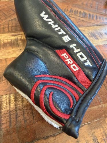 Odyssey White Hot Pro Putter Cover - Blade Style Putter Cover