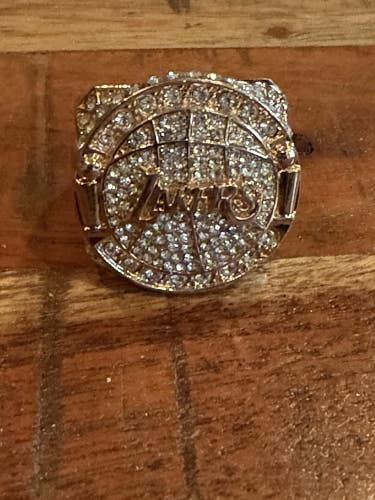 NBA / 2010 Los Angeles Lakers Championship Ring / Kobe Bryant Size 11