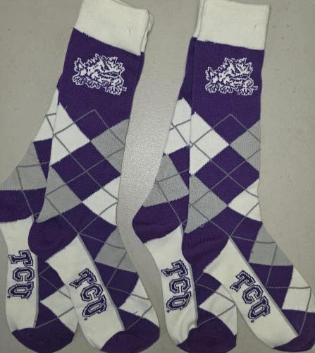 ST10 Mens NCAA TCU HORNED FROGS Crew Socks Lot of 2 Pair MEDIUM New