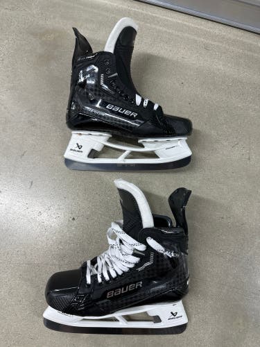 NHL Chicago Blackhawks 2022 Bauer Supreme Mach Hockey Skates 9 (New)