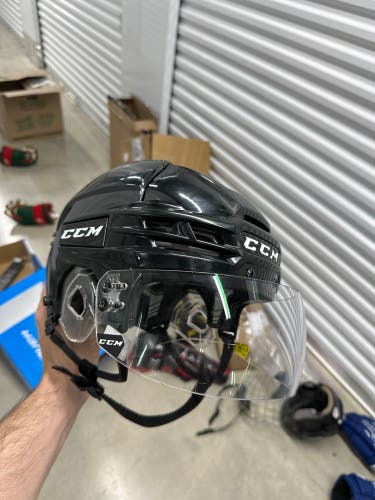 Medium CCM Tacks 910 Helmet Pro Stock (Used)