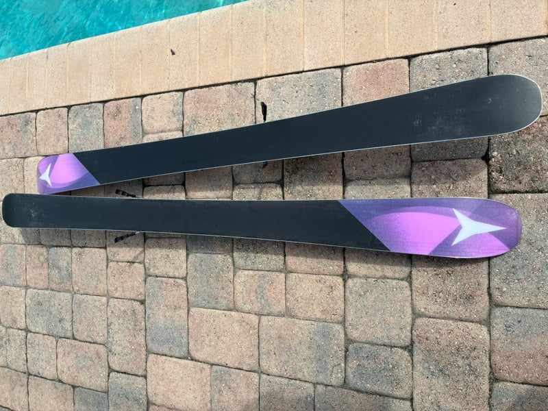 Women's 2018 Atomic Vantage 95 154 cm All Mountain Skis With
