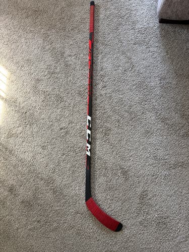 Intermediate CCM JetSpeed FT465 Right Handed Hockey Stick P29 65 Flex (Used)