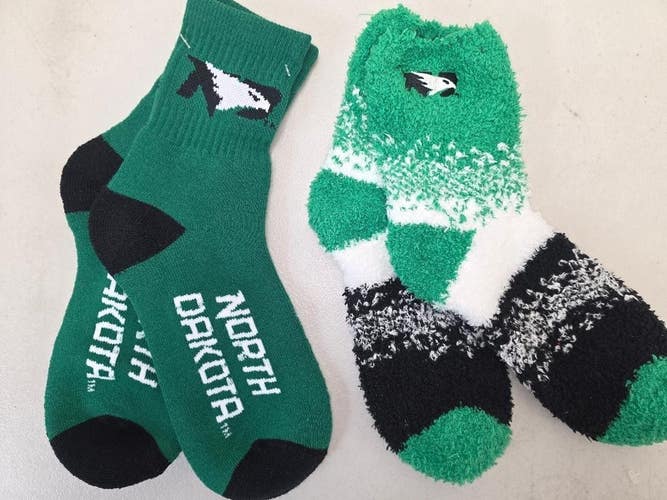 ST23 Mens NCAA NORTH DAKOTA STATE BISON Crew Socks Lot of 2 Pair LARGE New