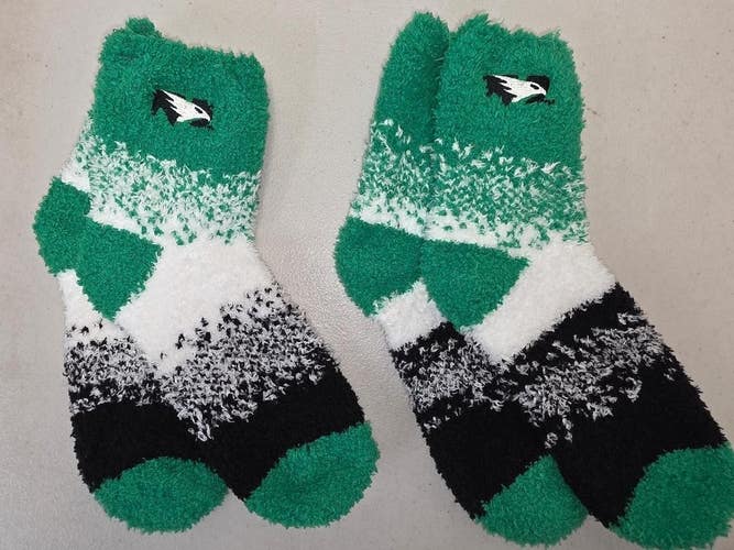 ST24 Mens NCAA NORTH DAKOTA STATE BISON Crew Socks Lot of 2 Pair LARGE New