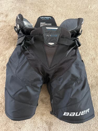 Used Intermediate Medium Bauer Vapor Flylite Pants