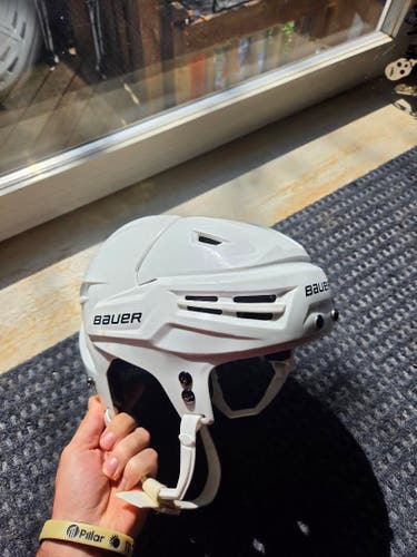 Medium Bauer Re-Akt 65 Helmet (Used)