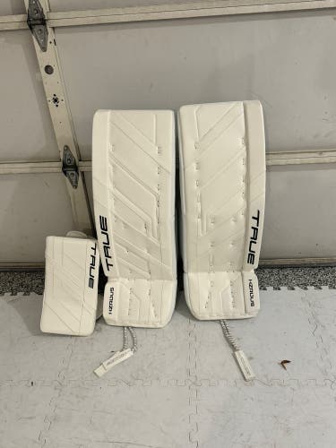33" 2024 True HZRDUS Px4 Goalie Leg Pads (Used)