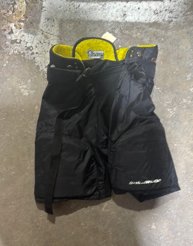 Youth XL Sher-Wood Rekker Legend 4 Hockey Pants (Used)
