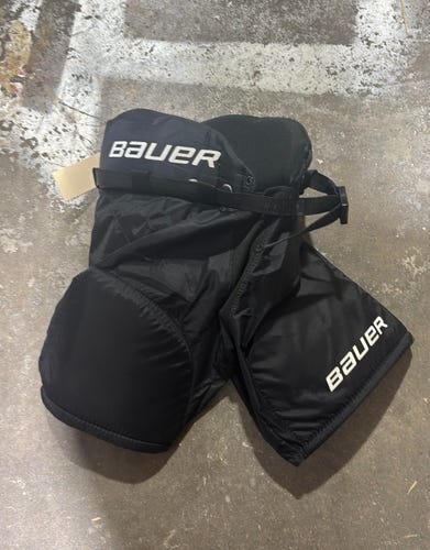 Youth Medium Bauer Lil Sport Hockey Pants (Used)