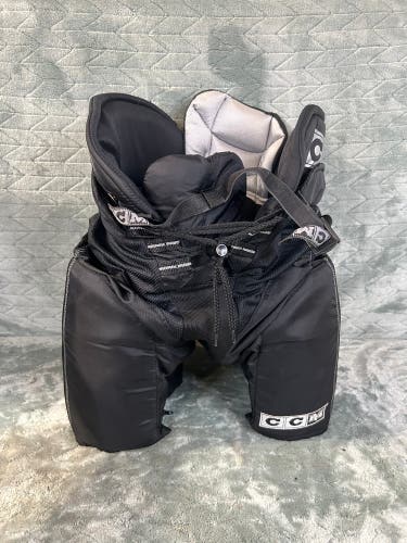 Black Junior Large CCM Tacks 692 Hockey Pants (Used)