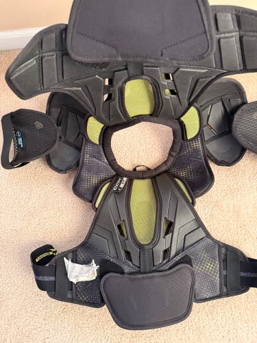 CCM Tacks XF Pro Senior Hockey Shoulder Pads