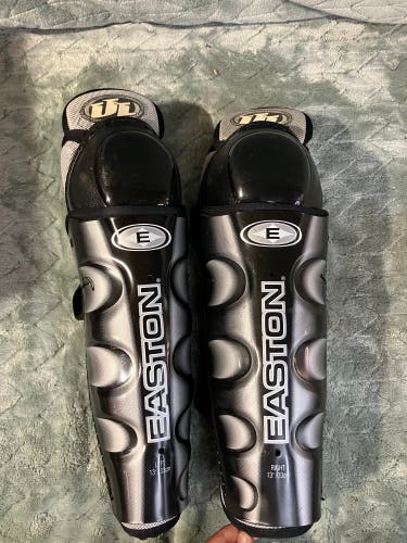 Senior Easton Ultra Lite Shin Pads 13" (Used)