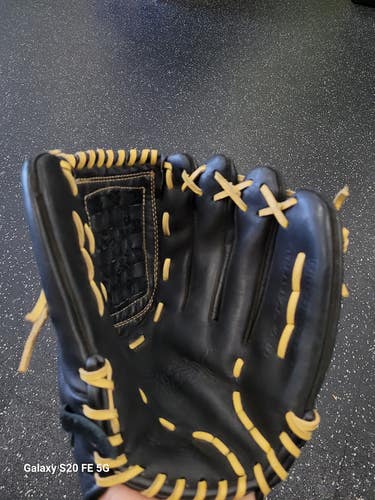 Used Franklin 4113 BB/SB Glove RH Throw Black 12 1/2" 11849-S000045198