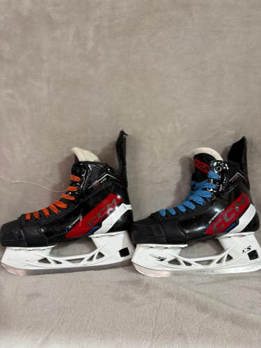Junior CCM JetSpeed FT670 Hockey Skates Regular Width Size 3.5 (Used)