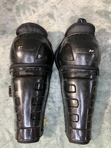 Youth CCM Shin Pads 8" (Used)