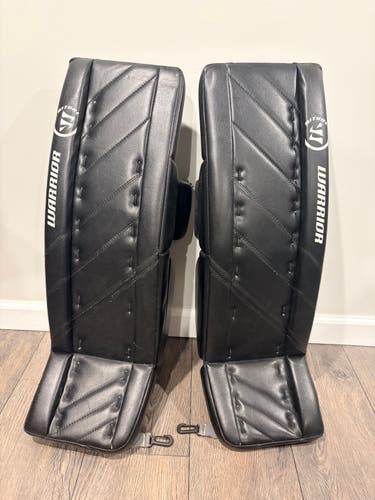28" Warrior Goalie Leg Pads (Used)