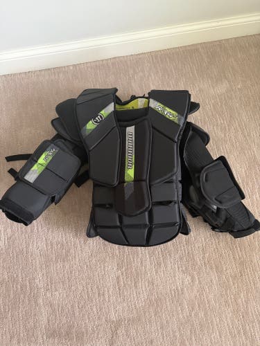 XL 2025 Warrior Ritual X4 E Goalie Chest Protector (Used)