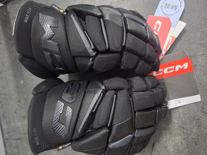 CCM JetSpeed FT8 Pro Gloves 13" (New)