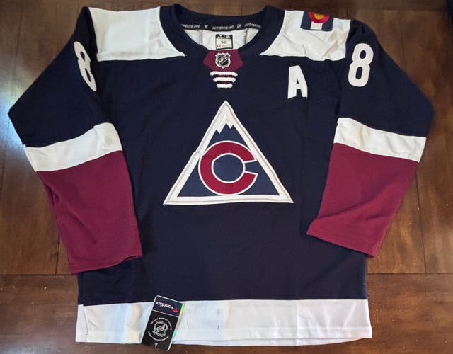 Colorado Avalanche Alternate Cale Makar Jersey Adult Size Medium (50) NWT