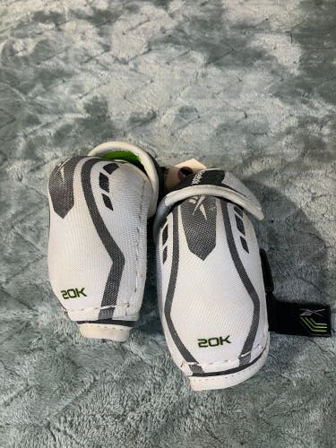 Youth Medium Reebok 20K Elbow Pads (Used)