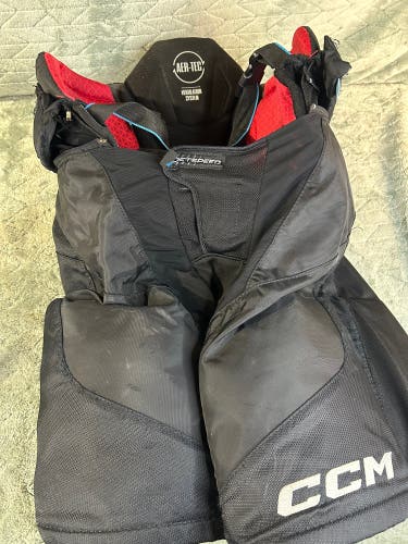 Black Senior Small CCM JetSpeed FT6 Hockey Pants (Used)