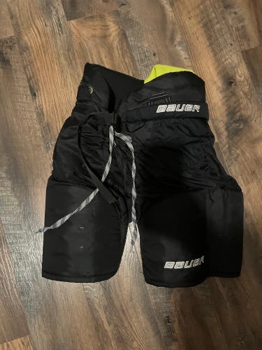 Junior Large Bauer Supreme One Elite Hockey Pants (Used)