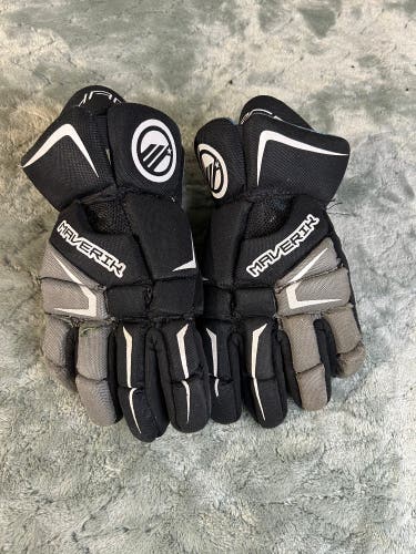 Black Small Maverik Charger Lacrosse Gloves (Used)