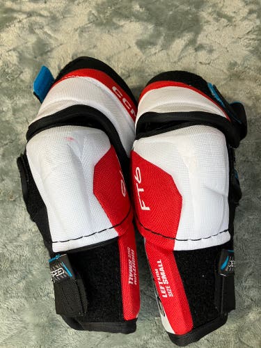 Senior Small CCM JetSpeed FT680 Elbow Pads (Used)