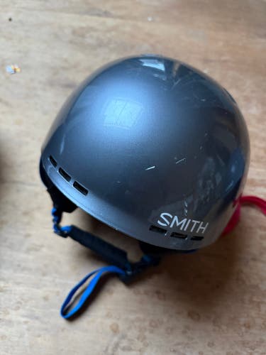 Unisex Small Smith Holt Helmet (Used)