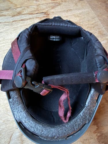 Kid's Extra Small / Small Smith Holt Helmet (Used)
