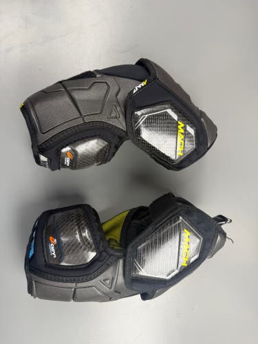 Intermediate Medium Bauer Supreme Mach Elbow Pads (Used)