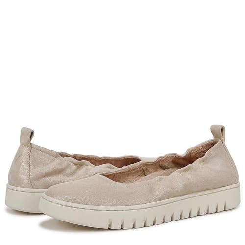 Vionic Uptown Ballet Flat Women's 8.5 Gold Leather Round Toe Slip On ZOGG4358